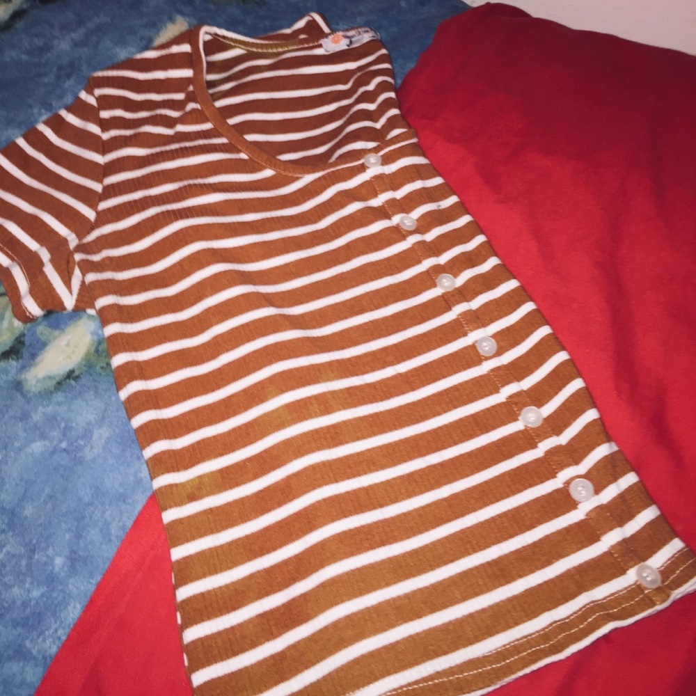 Cropped shirt